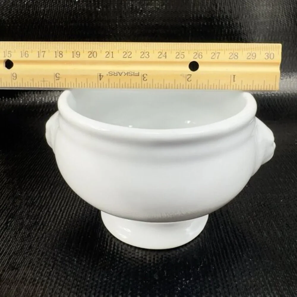 Bistro By Over And Back Lions Head White Porcelain Pedestal Bowl Dish Set2 Bowls